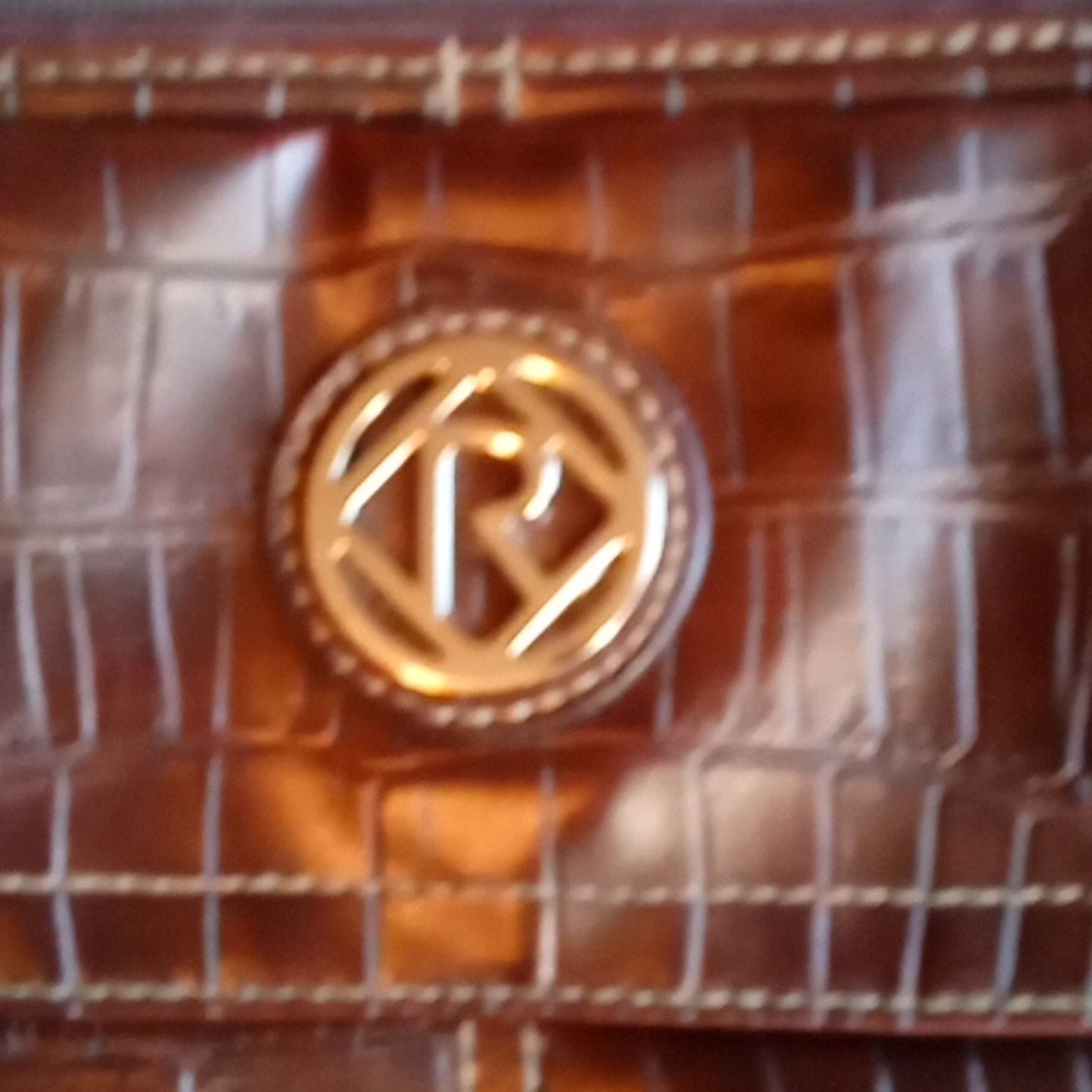 Relic by Fossil crossbody messenger bag. Crocodile Embossed Excellent Condition - Picture 4 of 4